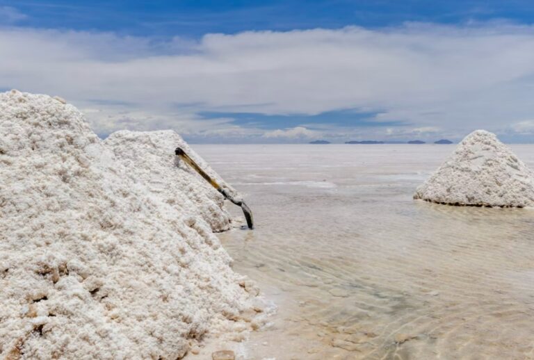 oil companies focusing on lithium