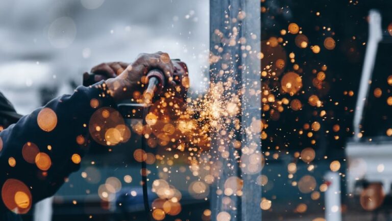 EXCEN rewrites the rules of the occupational safety and prevention sector